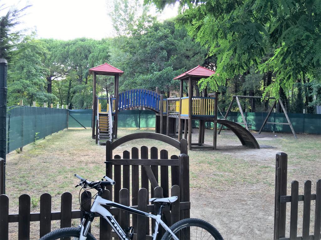Dune Prestige & Chalets Бибионе Экстерьер фото
