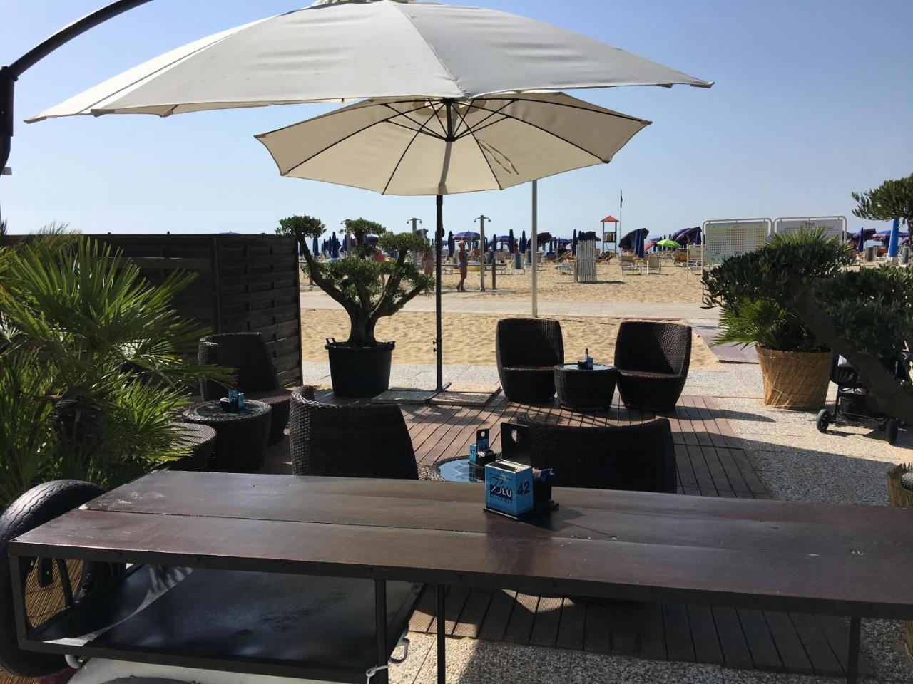 Dune Prestige & Chalets Бибионе Экстерьер фото